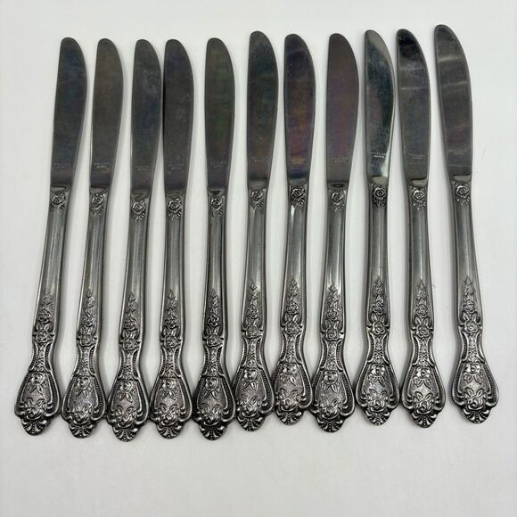 Vintage 1847 Roger Bros Silver-plate Dinner Knives Normandy Pattern Set of 11 - Picture 2 of 7
